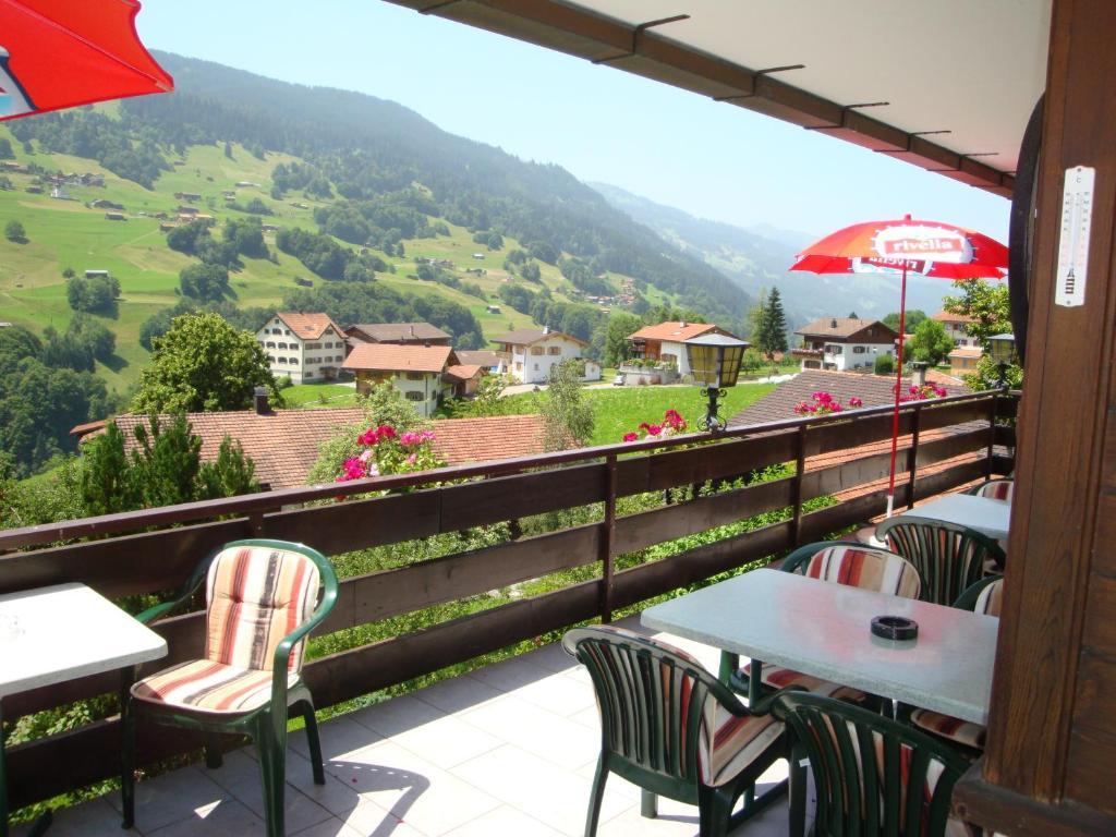 Hotel Old-Jnn Saas im Prattigau Zewnętrze zdjęcie