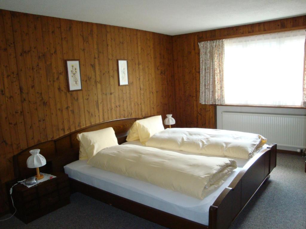 Hotel Old-Jnn Saas im Prattigau Pokój zdjęcie