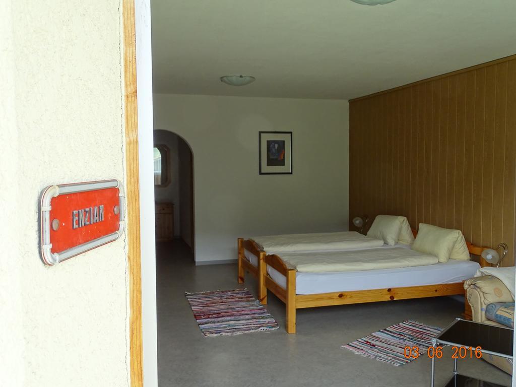 Hotel Old-Jnn Saas im Prattigau Pokój zdjęcie