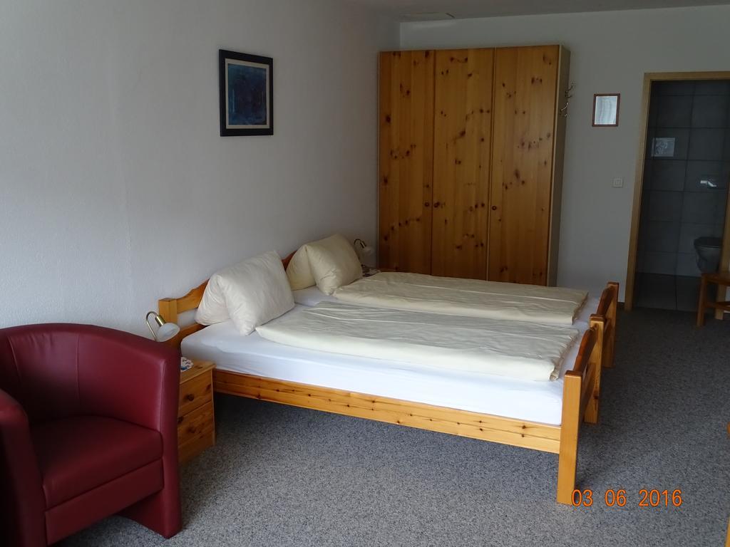 Hotel Old-Jnn Saas im Prattigau Pokój zdjęcie